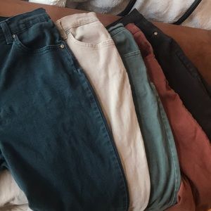 Gloria Vanderbilt Amanda colored pants